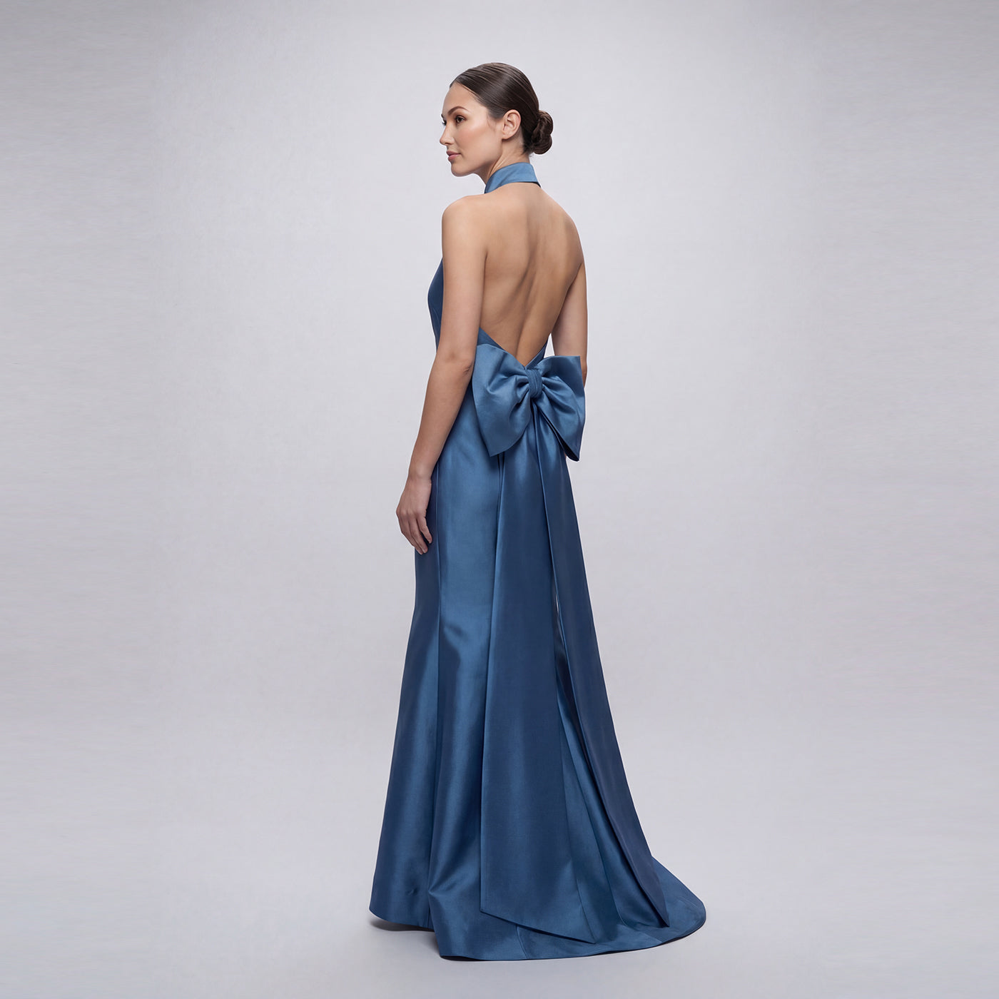 Scalloped Neck Back Bow Gown Scalloped Neck Back Bow Gown