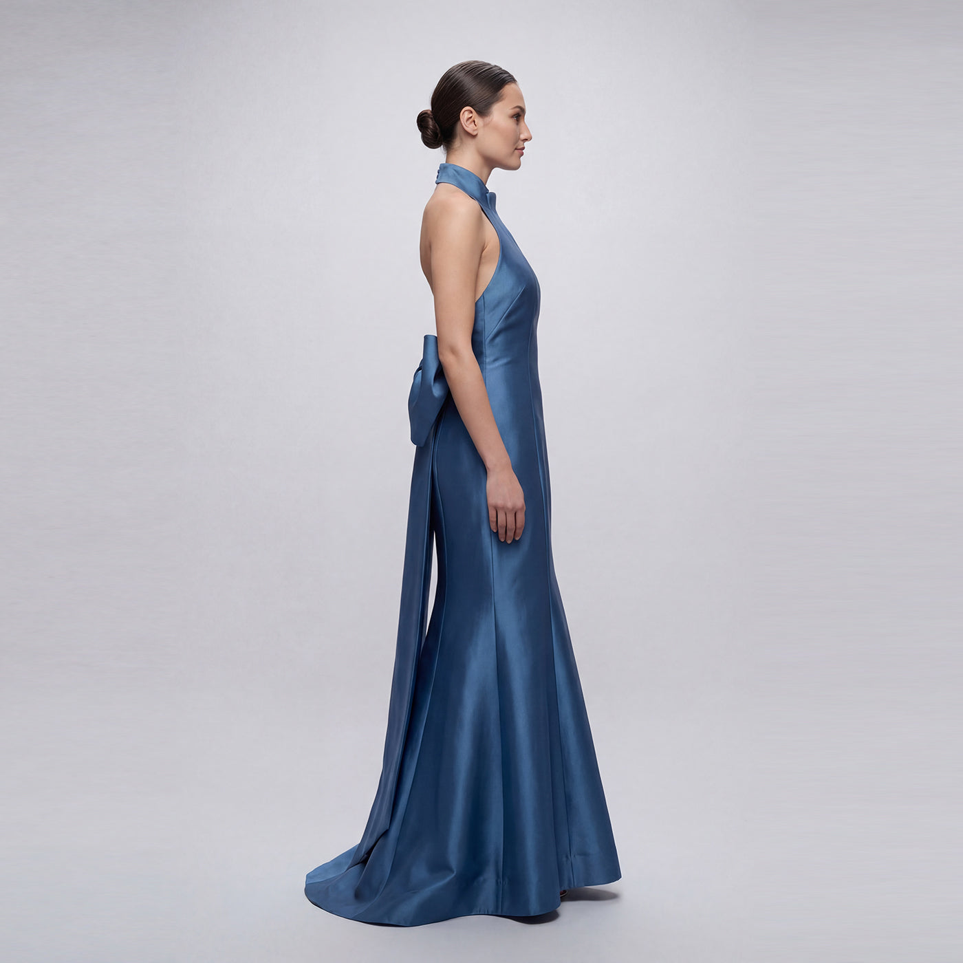 Scalloped Neck Back Bow Gown Scalloped Neck Back Bow Gown