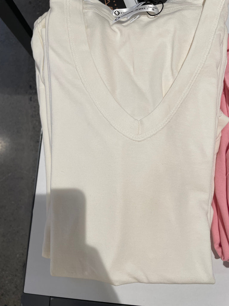 Ventura S/S V-Neck T-Shirt - Cenia New York