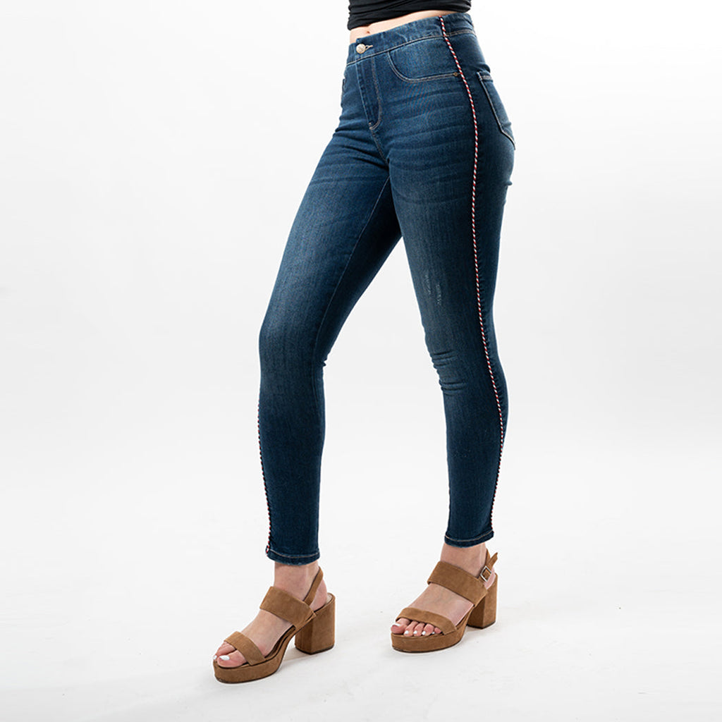  A stylish, red/white braided piping inserted of at the side seam, combined with a beautiful midtone stone wash and subtle distressing make this new Convi a must have addition to your collection!