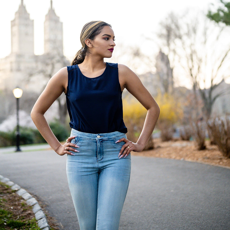 Scalloped Embroidered Eyelet Hem Capris - Ceniajeans