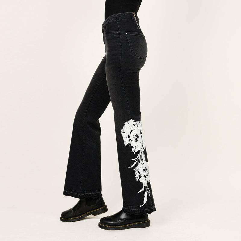 Placement Screen Print Leg Boot Cut - Ceniajeans